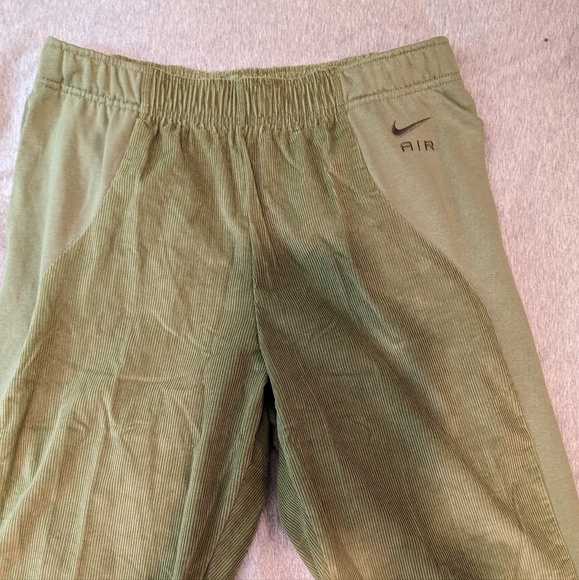 Nike Women's Air High-waisted Corduroy Fleece Trousers - Large - DQ6926-… - Picture 11 of 15